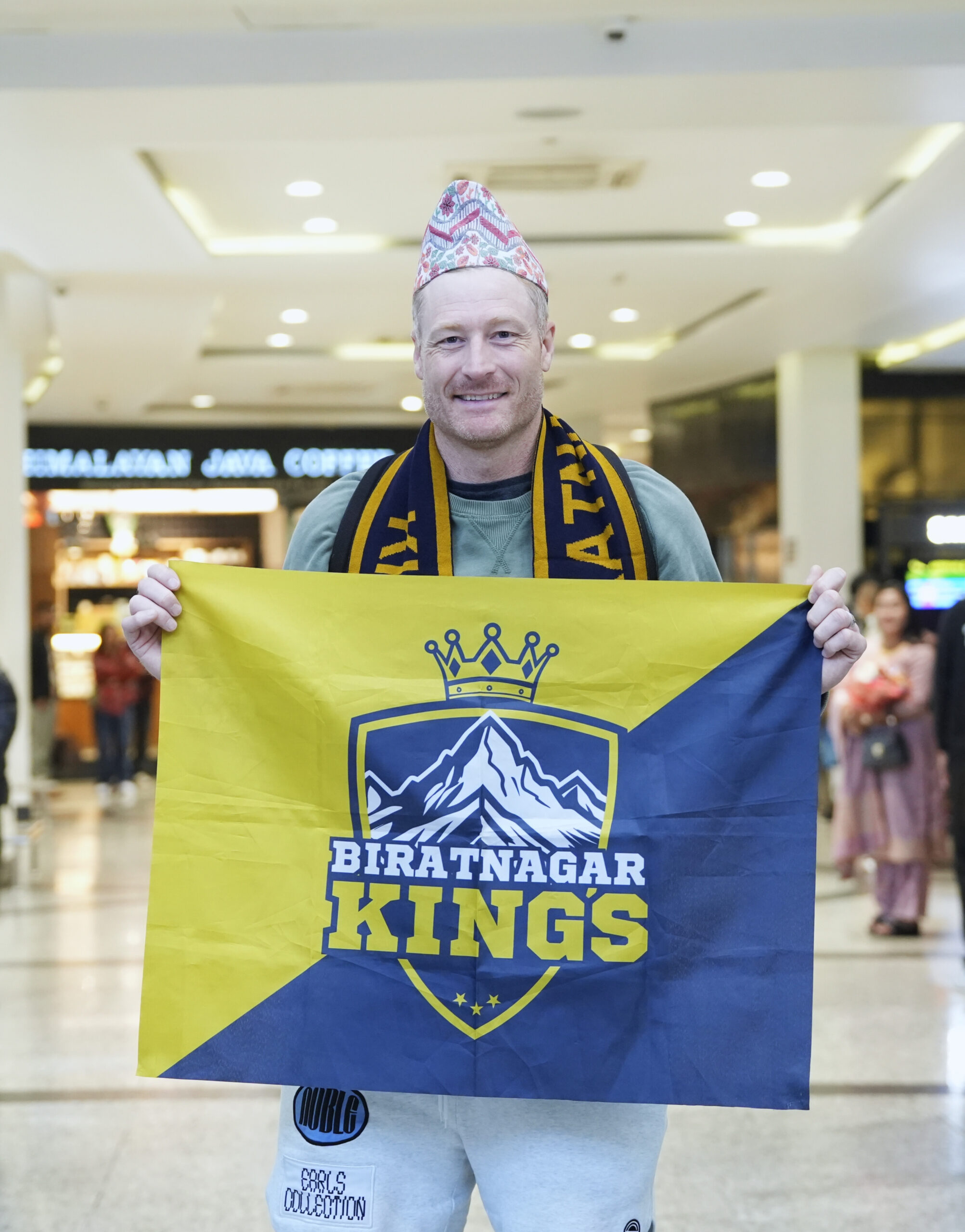 नेपाल आइपुगे मार्टिन गुप्टिल र  शुभम रञ्जने