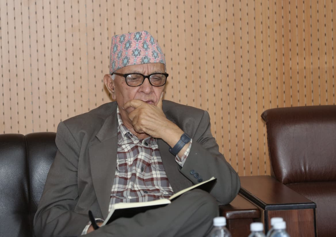 राजनीति कमजोर हुँदा अर्थतन्त्र सबल हुनसक्दैन : डा.प्रकाशचन्द्र लोहनी