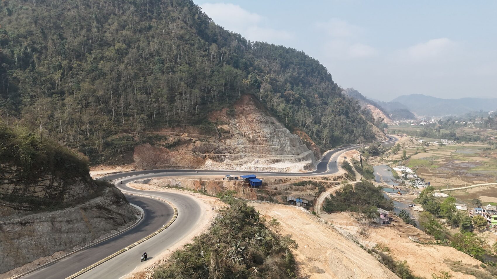 पृथ्वी राजमार्ग आजदेखि दैनिक ४ घण्टा बन्द हुने