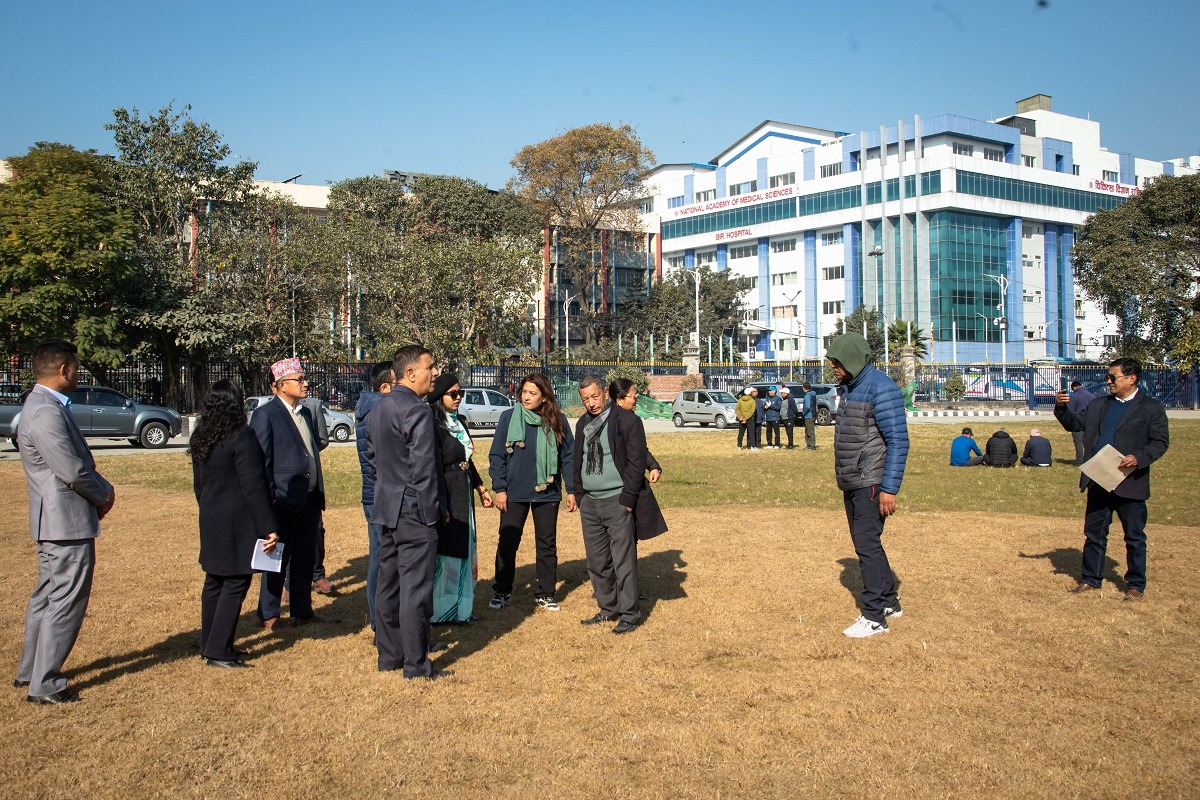 काठमाडौं महानगरपालिकाकी उपमेयर सुनिता डंगोलले गरिन, निर्माणाधीन महाङ्कालका चौघेरा सत्तल र खुला मञ्चको अनुगमन