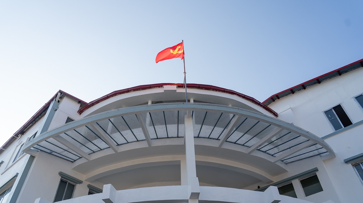 ओलीले बाेलाए पार्टी सचिवालयकाे बैठक, समानुपातिक उमेद्वार छनाैट गर्ने