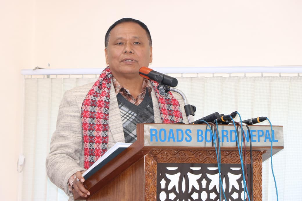 कम नगरेर रुग्ण बनाइएका ठेक्का तोड्नु हाम्रो बाध्यता : मन्त्री कुलमान