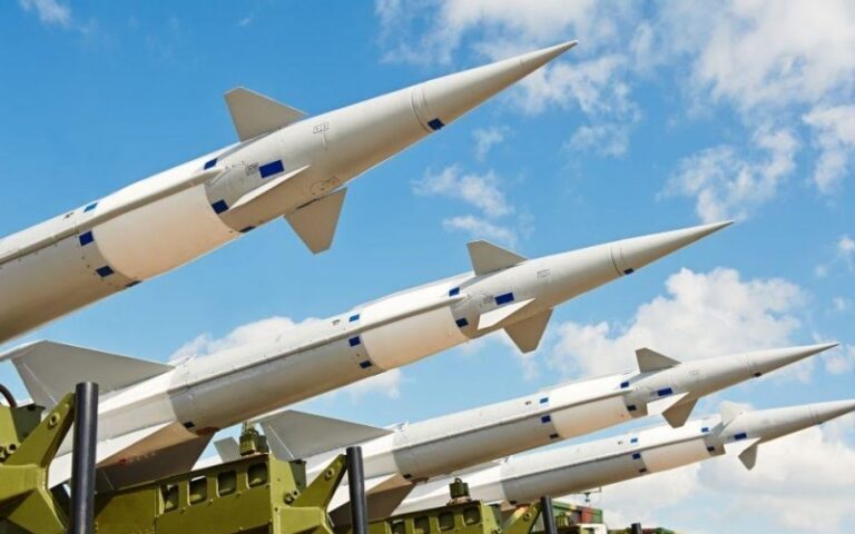 सन् २०२६ मा विश्वव्यापी आणविक हतियार नियन्त्रण सङ्कटमा