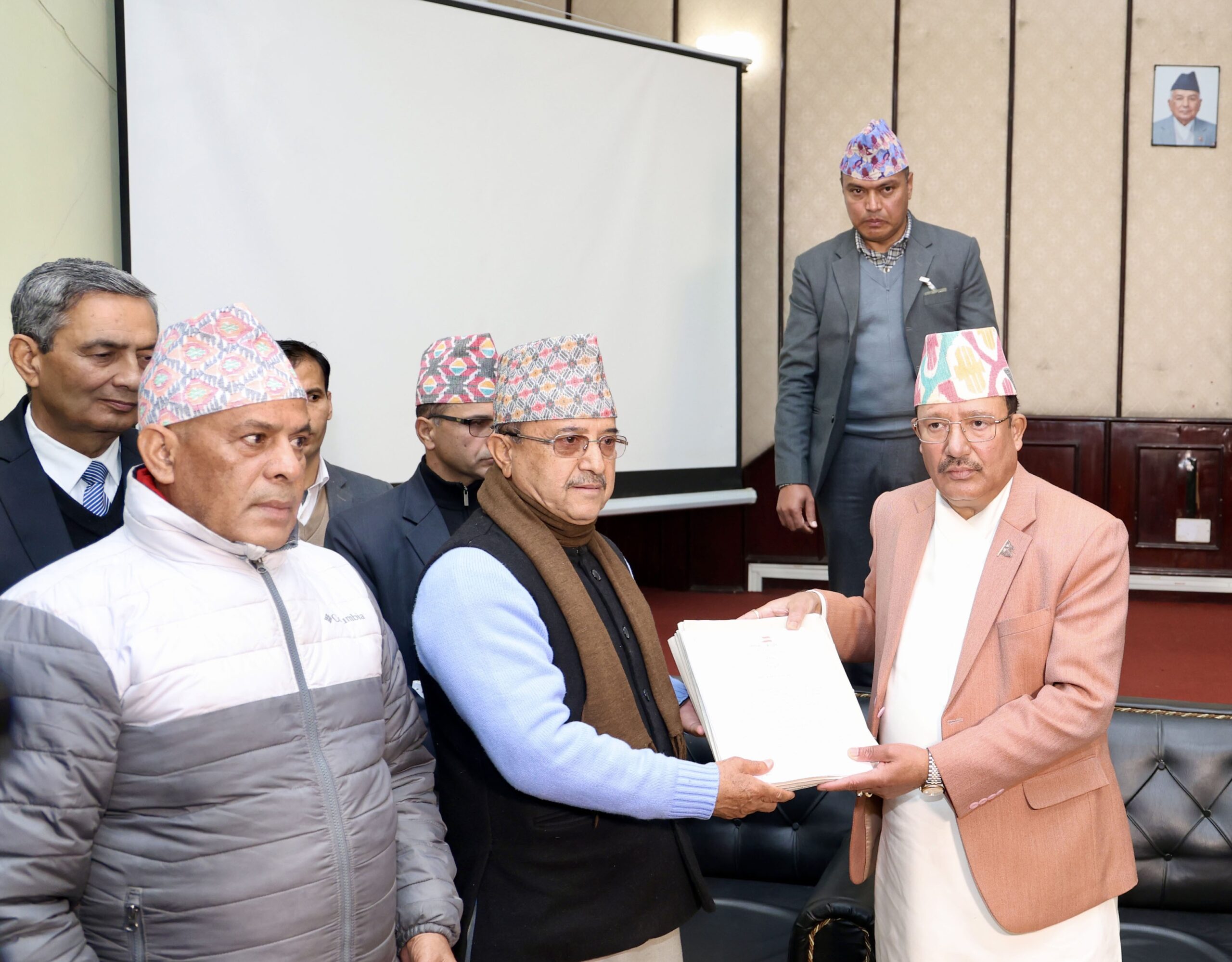 विगतका निर्णय र नजिरका आधारमा कांग्रेसको विवाद समाधान गर्न कार्यवाहक सभापति खड्काको आग्रह