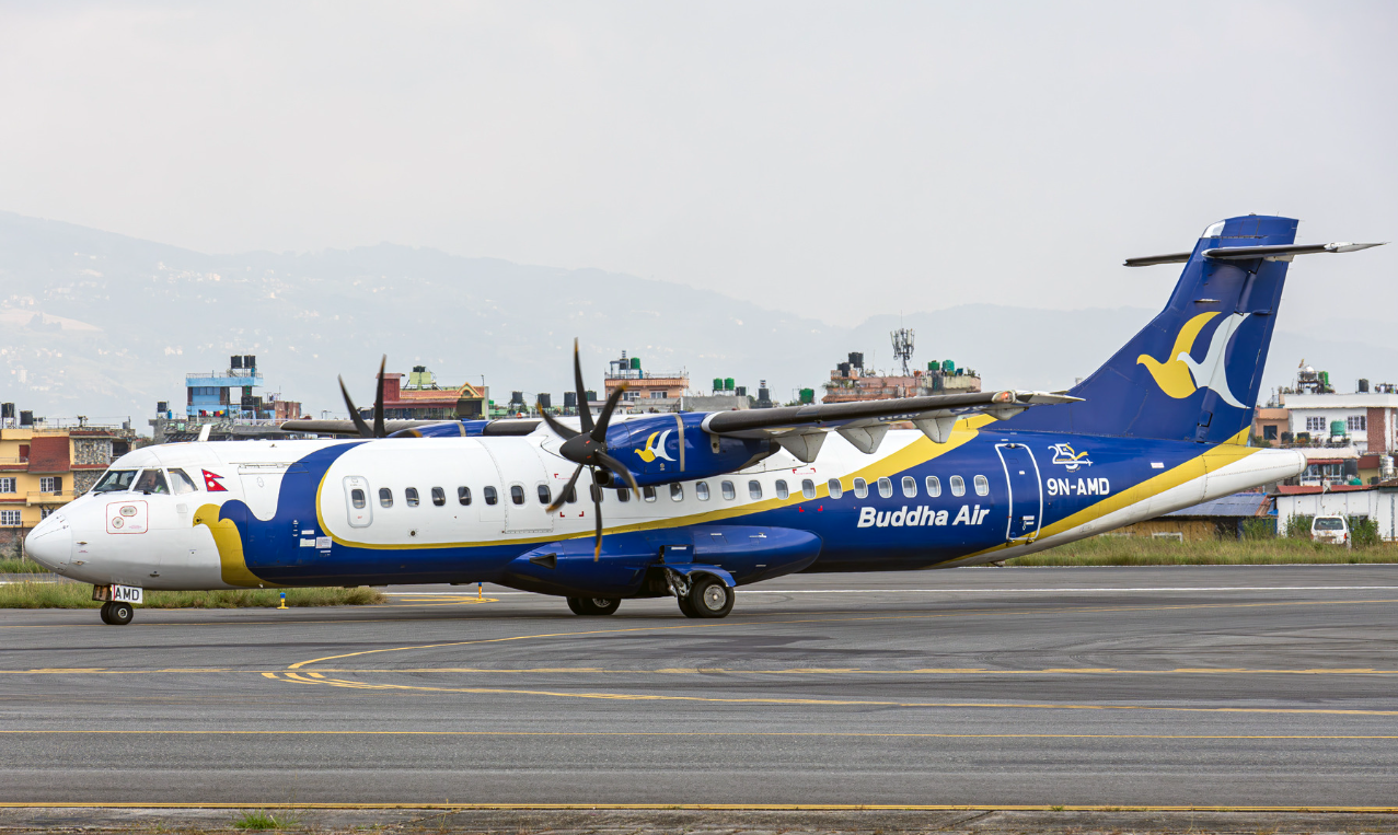 यात्रुले आपतकालिन ढोका खोल्दा उडान ढिला