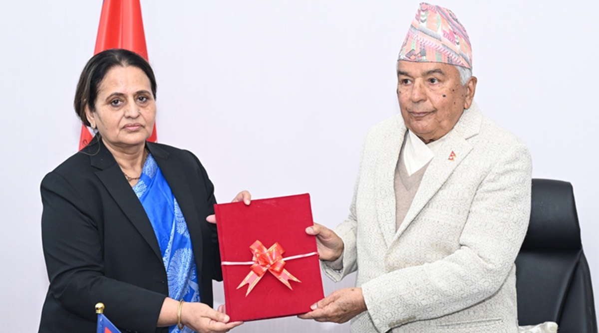 राष्ट्रपतिसमक्ष महान्यायाधिवक्ता कार्यालयको वार्षिक प्रतिवेदन पेस