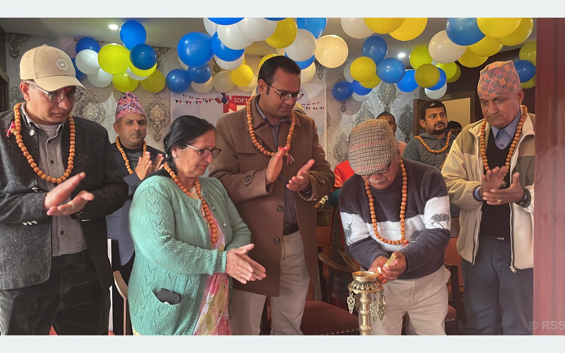 नारायणी नदीमा सुरु भयो नेपालकै पहिलो लक्जरी ‘राइनो क्रुज’