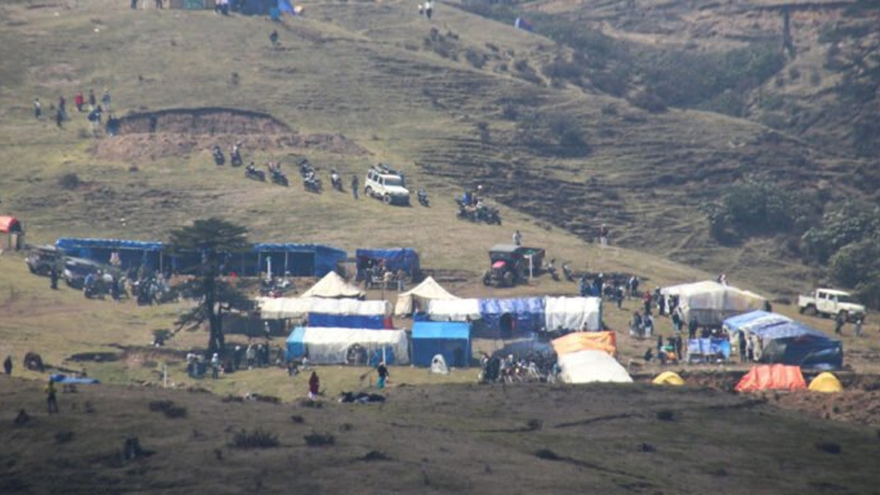 पर्यटकीय क्षेत्र फालोटमा विद्युत् र इन्टरनेटको समस्या