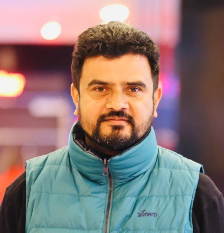 प्रतिनिधिसभा : औषधिको अनाधिकृत मूल्यवृद्धिको विषयमा सांसद खत्रीको ध्यानाकर्षण