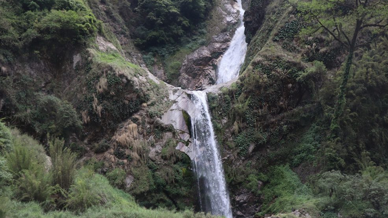 आहा ! अर्मके झरना, प्रचारप्रसारको अभावले ओझेलमा