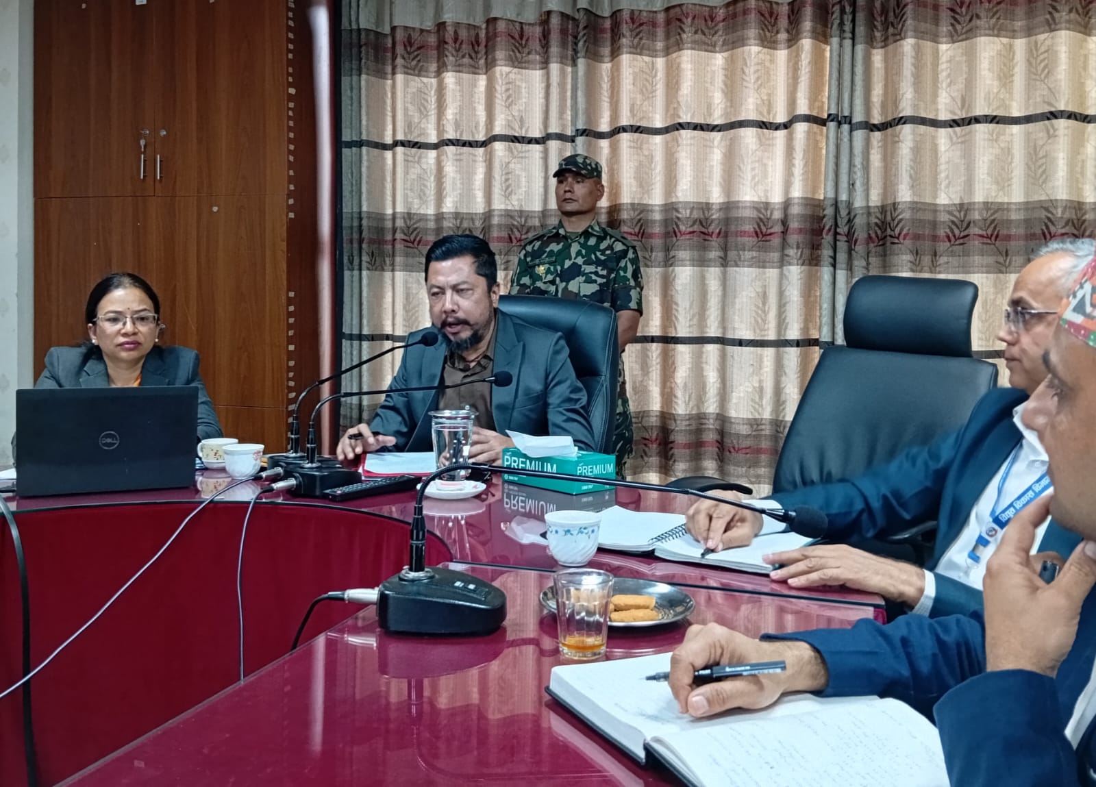 ऊर्जा क्षेत्रको दीर्घकालीन विकासमा रचनात्मक सुझाव दिन मन्त्री विराज भक्त श्रेष्ठको आग्रह