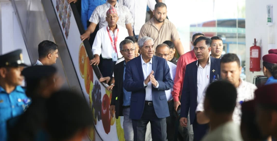 करिब साढे पाँच महिनापछि फर्किए स्वदेश देउवा
