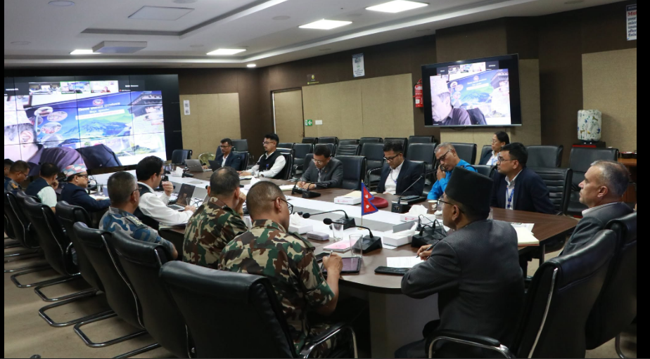 खोज, उद्धार, राहत तथा पुनर्निर्माणबारे केन्द्रीय र जिल्ला कमाण्ड पोष्टबीच छलफल