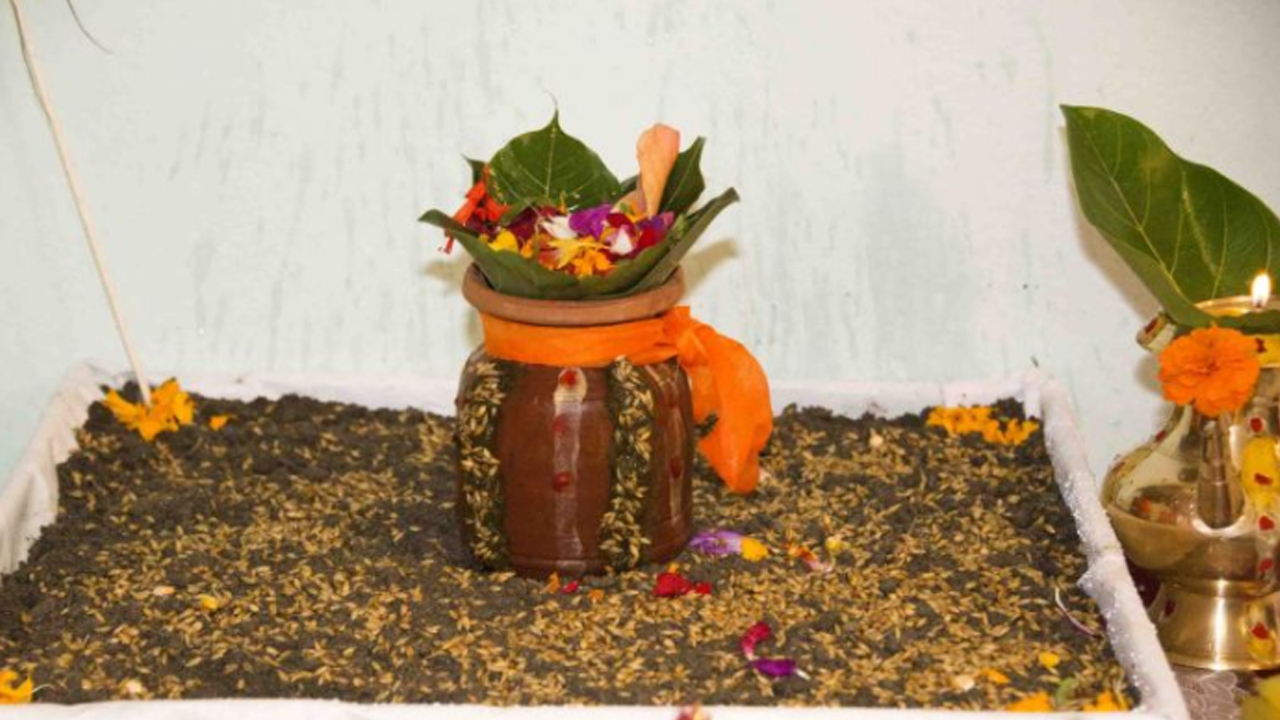 आजदेखि बडादसैँ सुरु, घरघरमा घटस्थापना गरिँदै